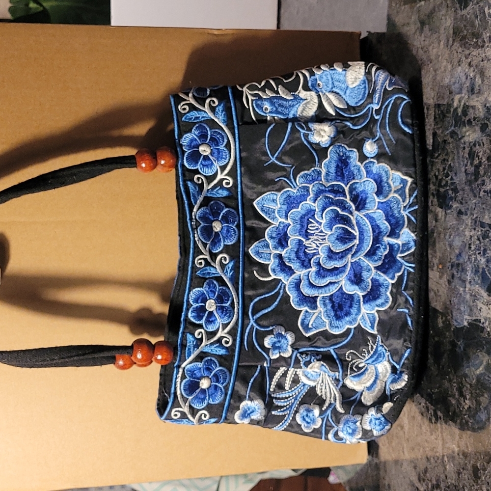Floral brilliant blue embroidery paisley oriental hand bag